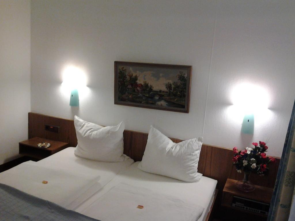 S&L Hotel نيوس المظهر الخارجي الصورة
