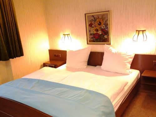 S&L Hotel نيوس المظهر الخارجي الصورة